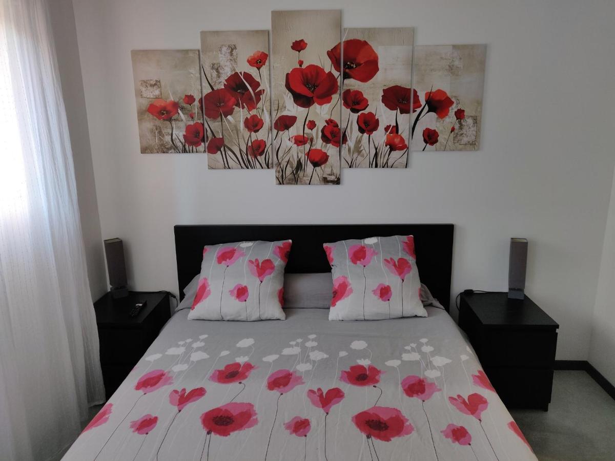 Les Terrasses De Valensole Bed & Breakfast Exterior photo