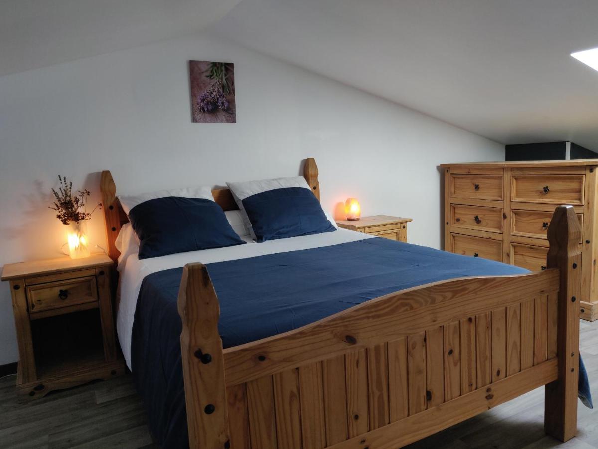 Les Terrasses De Valensole Bed & Breakfast Exterior photo