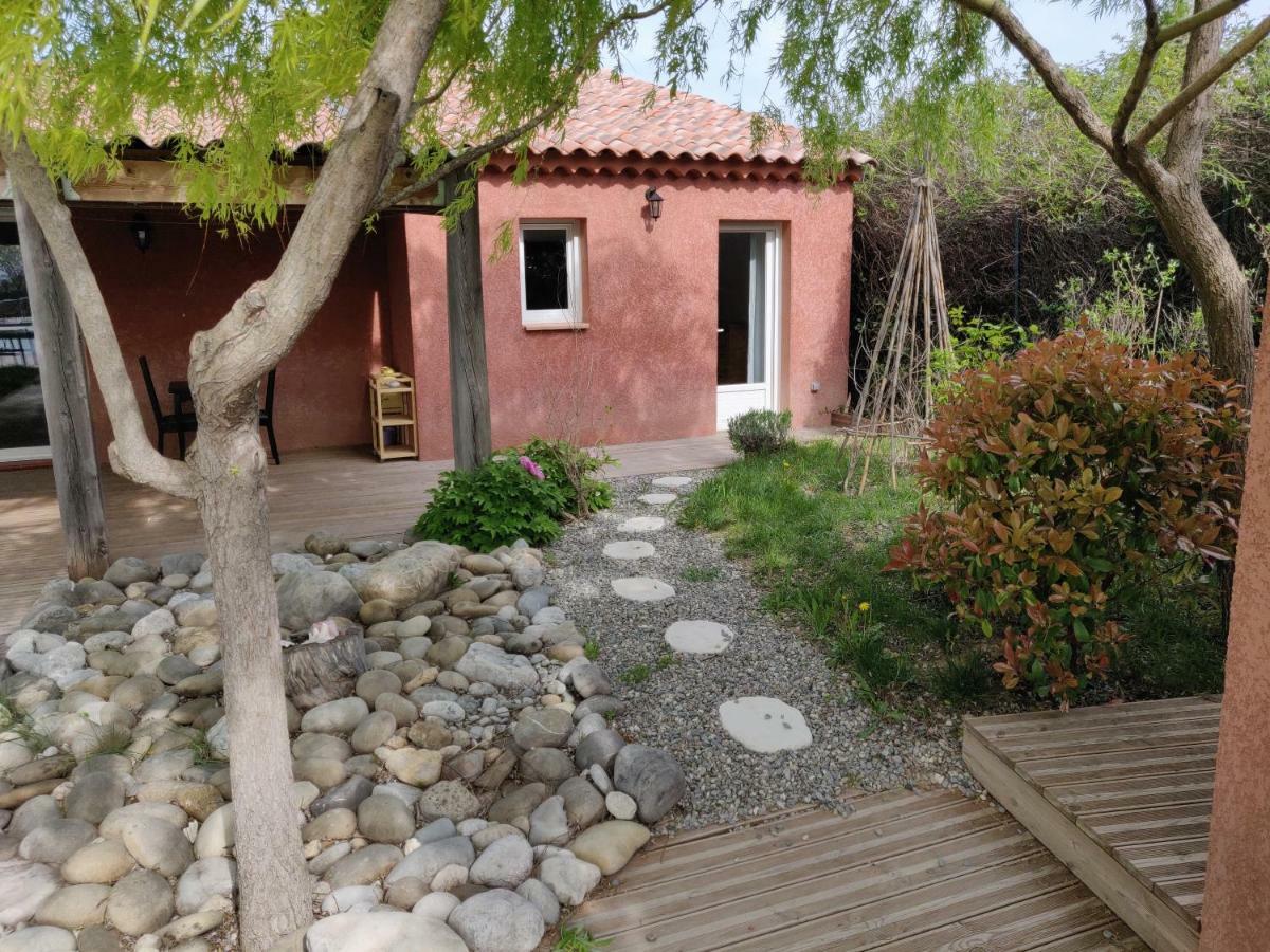 Les Terrasses De Valensole Bed & Breakfast Exterior photo